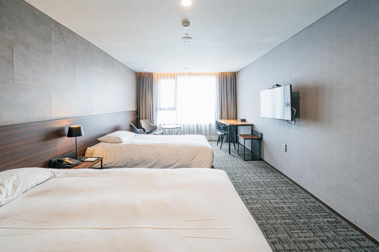 Hotel With City Jeju Esterno foto