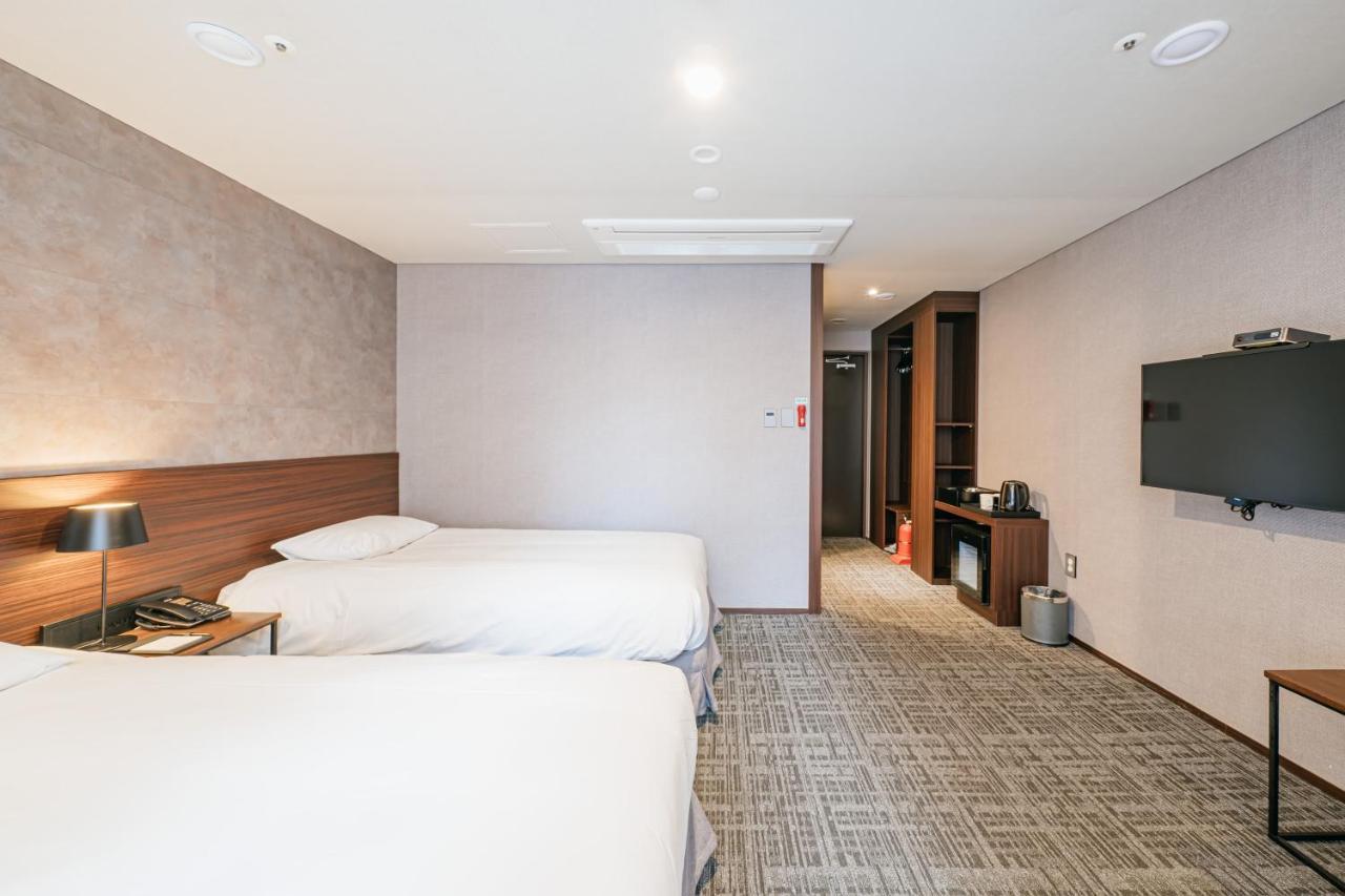 Hotel With City Jeju Esterno foto
